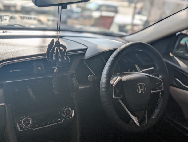 honda-civic-2018-18-oriel-big-3