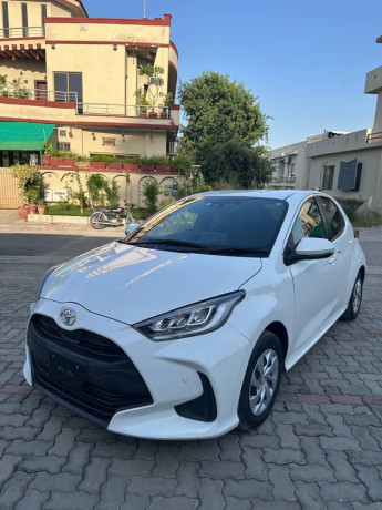 toyotayaris-x-2022-model-big-8