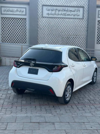 toyotayaris-x-2022-model-big-5