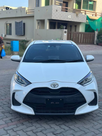 toyotayaris-x-2022-model-big-7