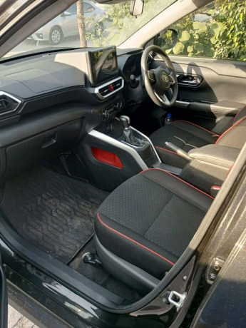 toyota-raize-20202024-big-6