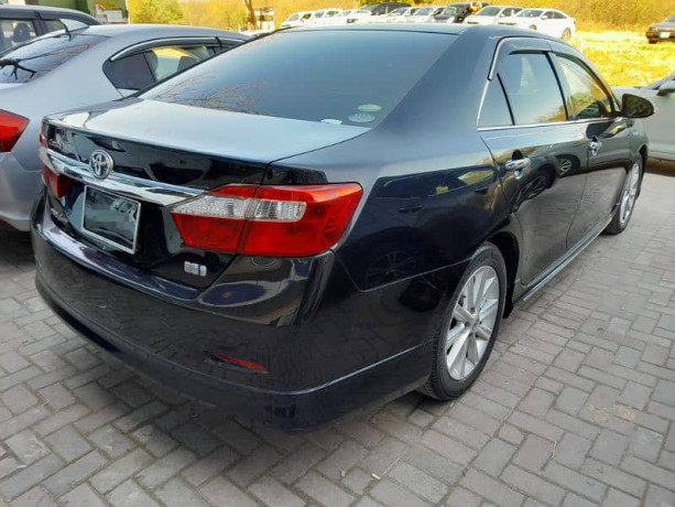 toyota-camry-24-hybrid-20132017-big-4