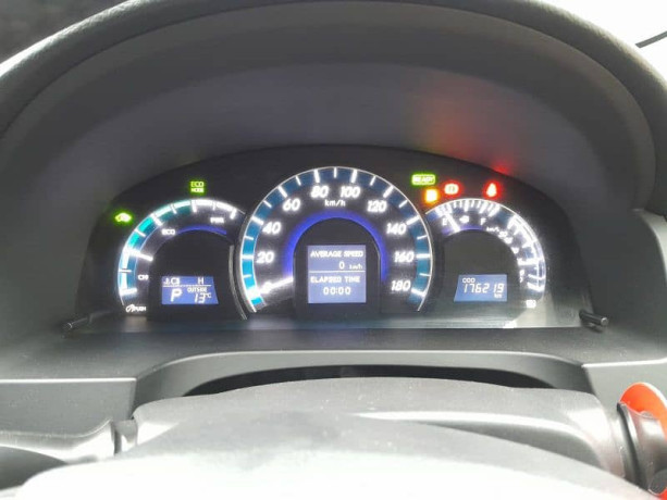 toyota-camry-24-hybrid-20132017-big-6