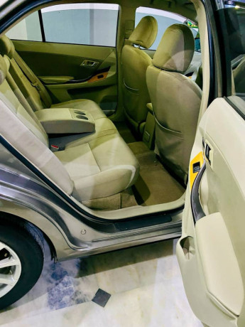 toyota-premio-2007-big-7