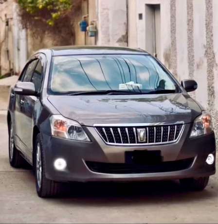 toyota-premio-2007-big-0