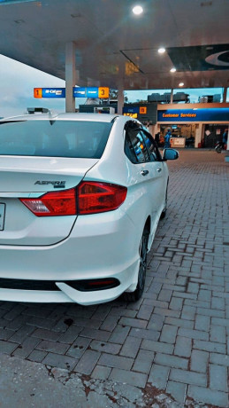 honda-city-15l-aspire-cvt-2022-big-4