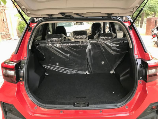 daihatsu-rocky-g-2020-big-9