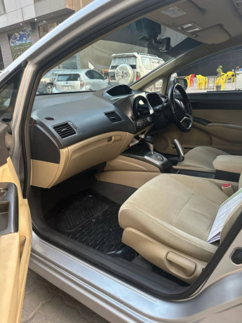 honda-civic-vti-model-2011-big-7