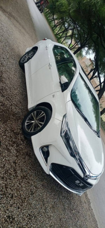 toyota-corolla-altis-grande-cvt-i-18-2020-big-1