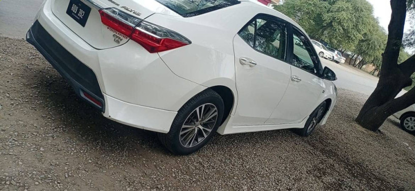 toyota-corolla-altis-grande-cvt-i-18-2020-big-4