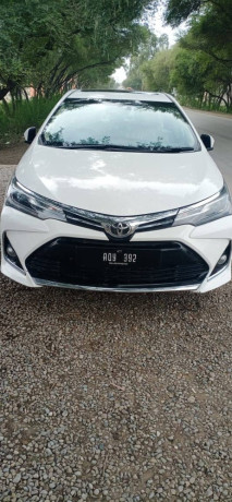 toyota-corolla-altis-grande-cvt-i-18-2020-big-0