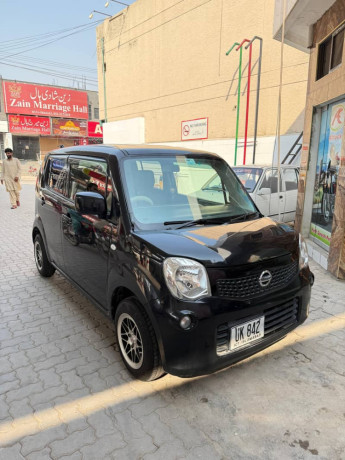 nissan-moco-2012-big-2