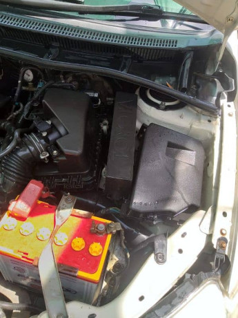 toyota-corolla-xli-2010-big-4