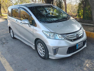 hondafreed2014-model-islamabad