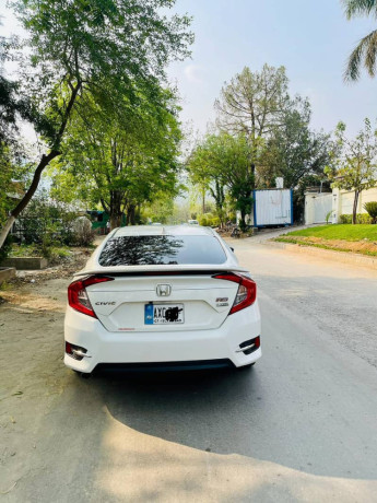 honda-civic-15-vtec-turbo-oriel-2021-big-5