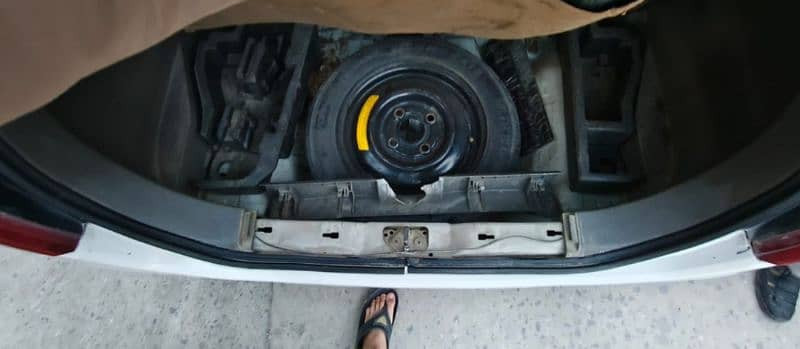 suzuki-alto-2012-big-8