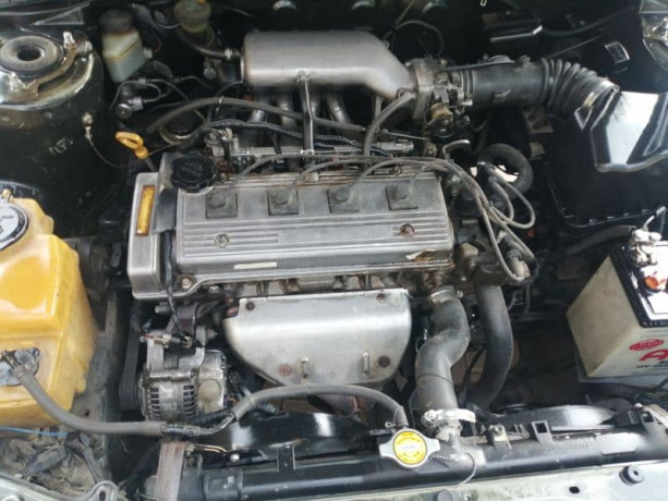 toyota-corona-premio-1998-big-8