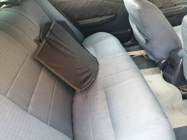 toyota-corona-premio-1998-big-12
