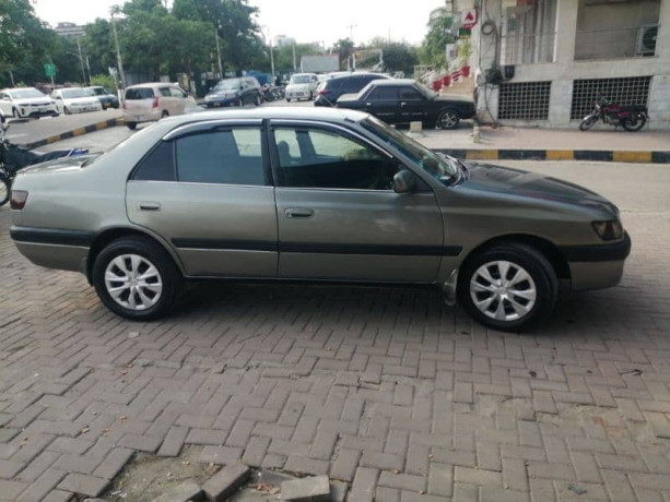 toyota-corona-premio-1998-big-3