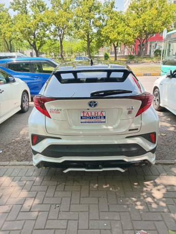 toyota-c-hr-2019-big-4