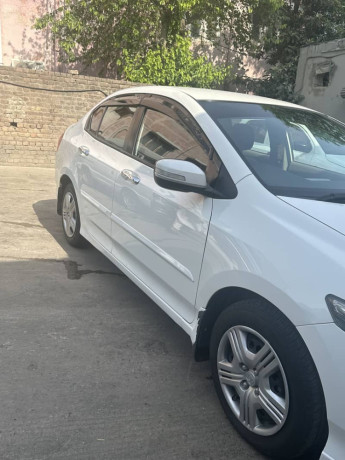 honda-city-13-prosmatic-2018-big-2