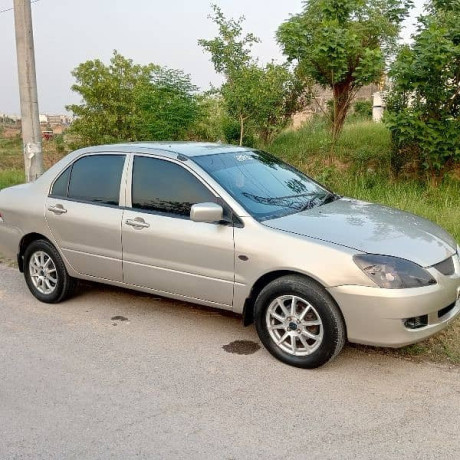 mitsubishi-lancer-2005-big-18