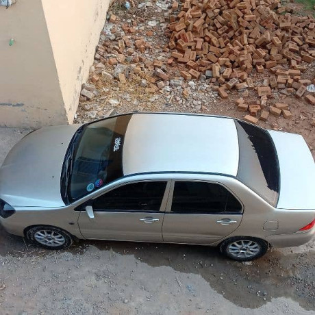 mitsubishi-lancer-2005-big-19