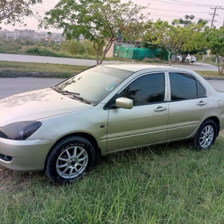 mitsubishi-lancer-2005-big-17