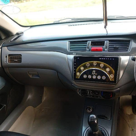 mitsubishi-lancer-2005-big-9