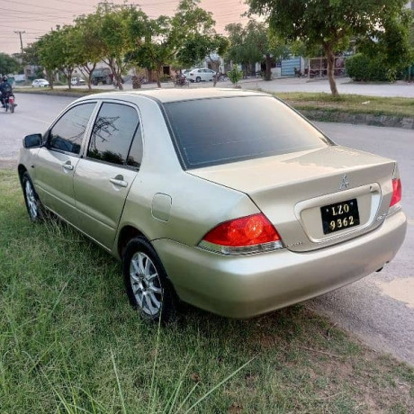 mitsubishi-lancer-2005-big-4