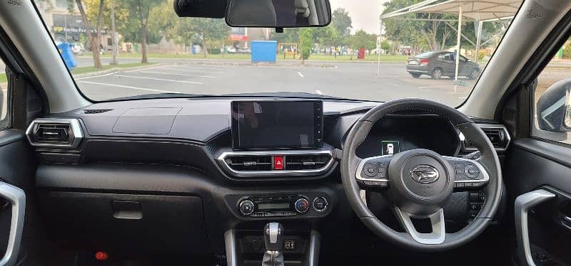 daihatsu-rocky-2020-z-premium-big-12