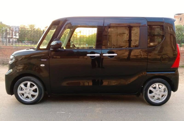 daihatsu-tanto-hybrid-22-25-big-9