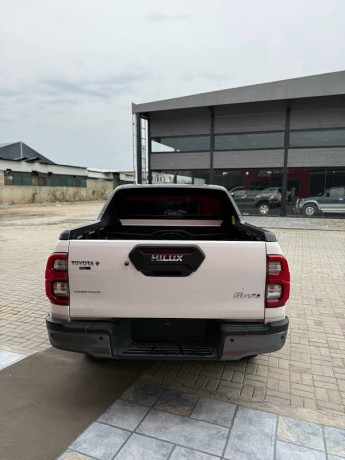 toyota-hilux-2023-big-5