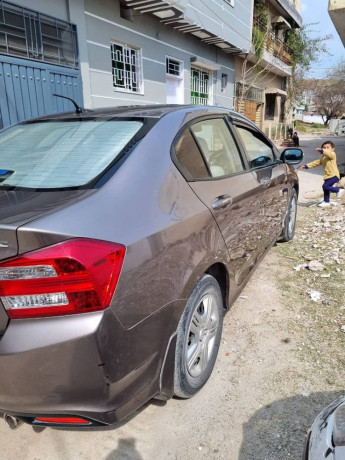 honda-city-ivtec-2015-model-big-7