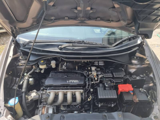 honda-city-ivtec-2015-model-big-10