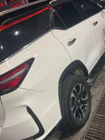 toyota-fortuner-27-vvti-2017-big-6