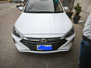 hyundai-elantra-16-2021