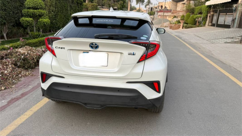 toyota-ch-r-g-led-big-15