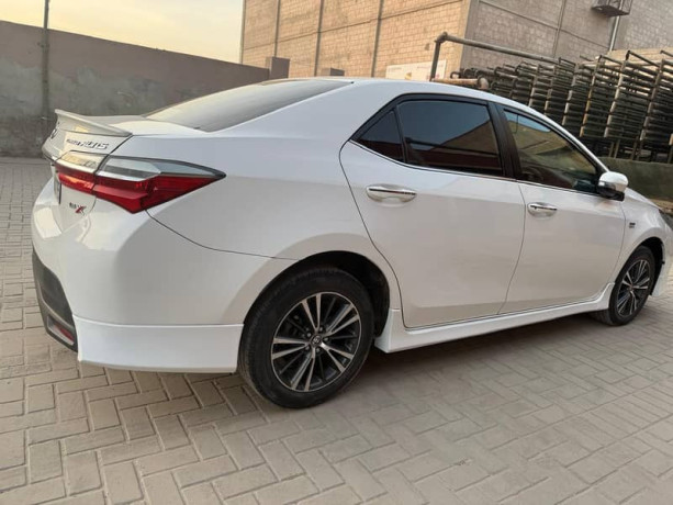 toyota-corolla-altis-grande-x-cvt-i-2021-18-big-8