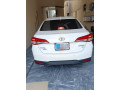 toyota-yaris-gli-13-cvt-i-small-6