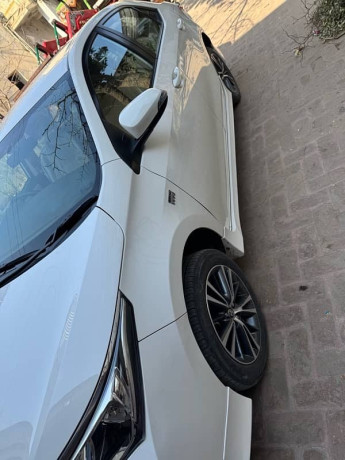 toyota-corolla-altis-2021-big-16