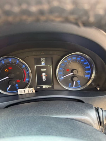 toyota-corolla-altis-2021-big-4