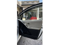 vitz-2006-20012-import-small-11