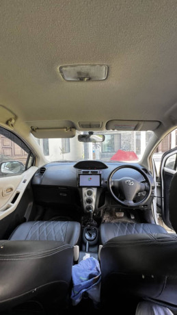 vitz-2006-20012-import-big-16