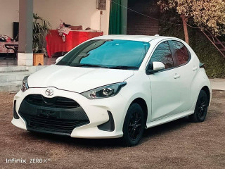 toyota-yaris-2020