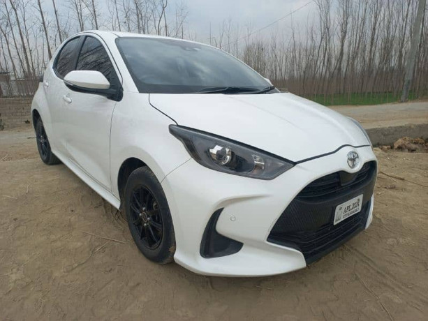 toyota-yaris-2020-big-3