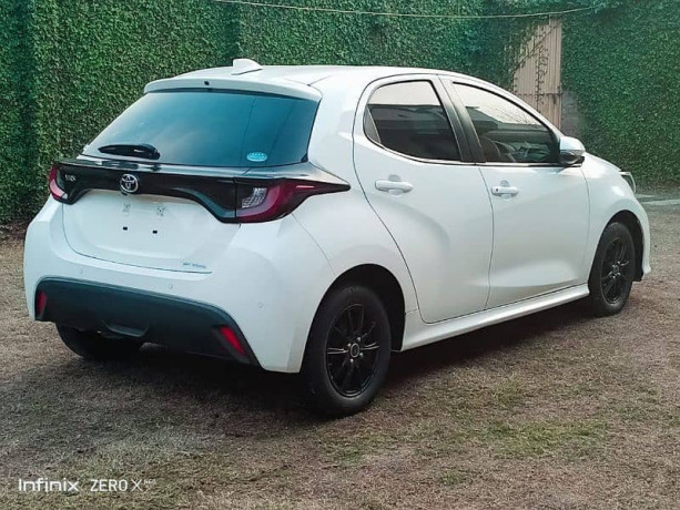 toyota-yaris-2020-big-2