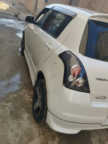 suzuki-swift-2007-big-14
