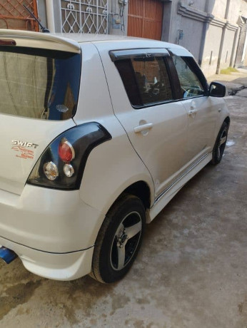 suzuki-swift-2007-big-15