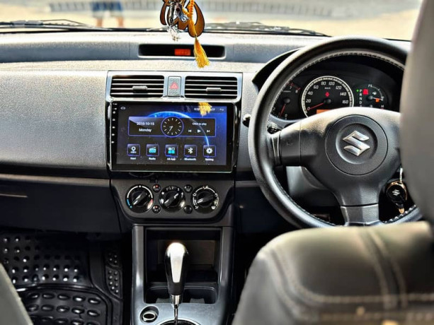 suzuki-swift-dlx-automatic-13-navigation-2019-big-7